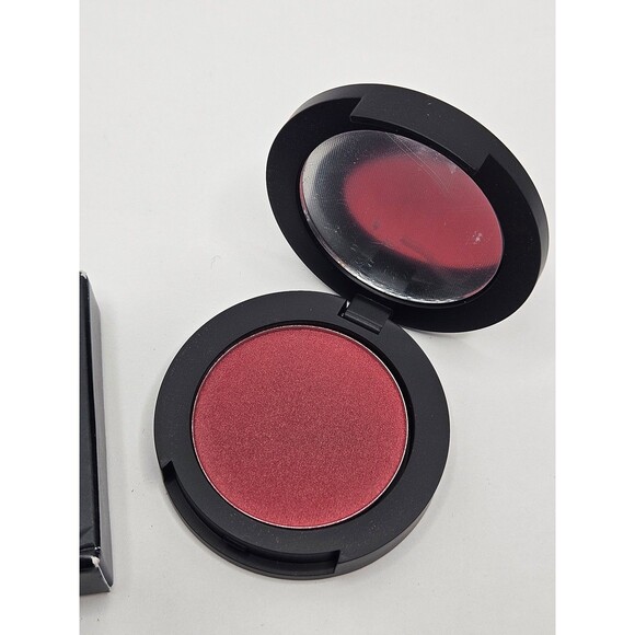 Younique Moodstruck Powder Blush Limited Edition in Spirited New in Box - Picture 2 of 4